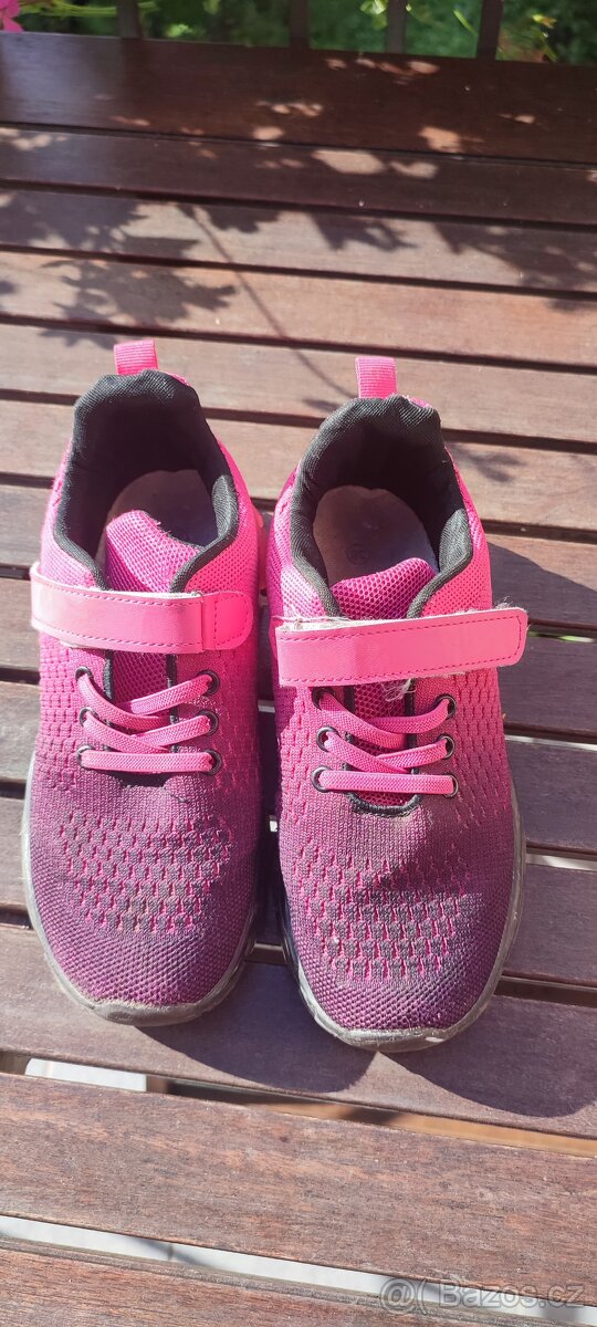 Dívčí boty velikost 36