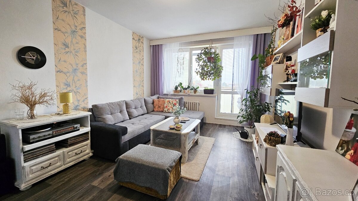 Prodej bytu 1+1 os.vl. s velkým balkonem, Ostrava Poruba