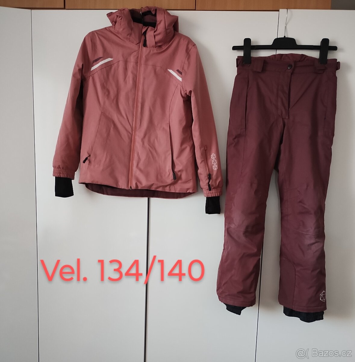 Zimní komplet vel. 134/140