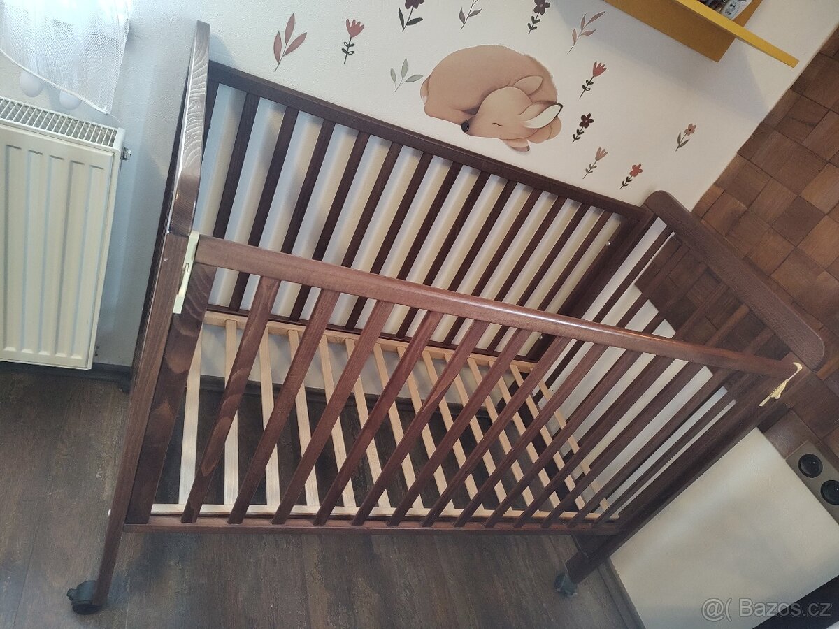 Dětská postýlka
