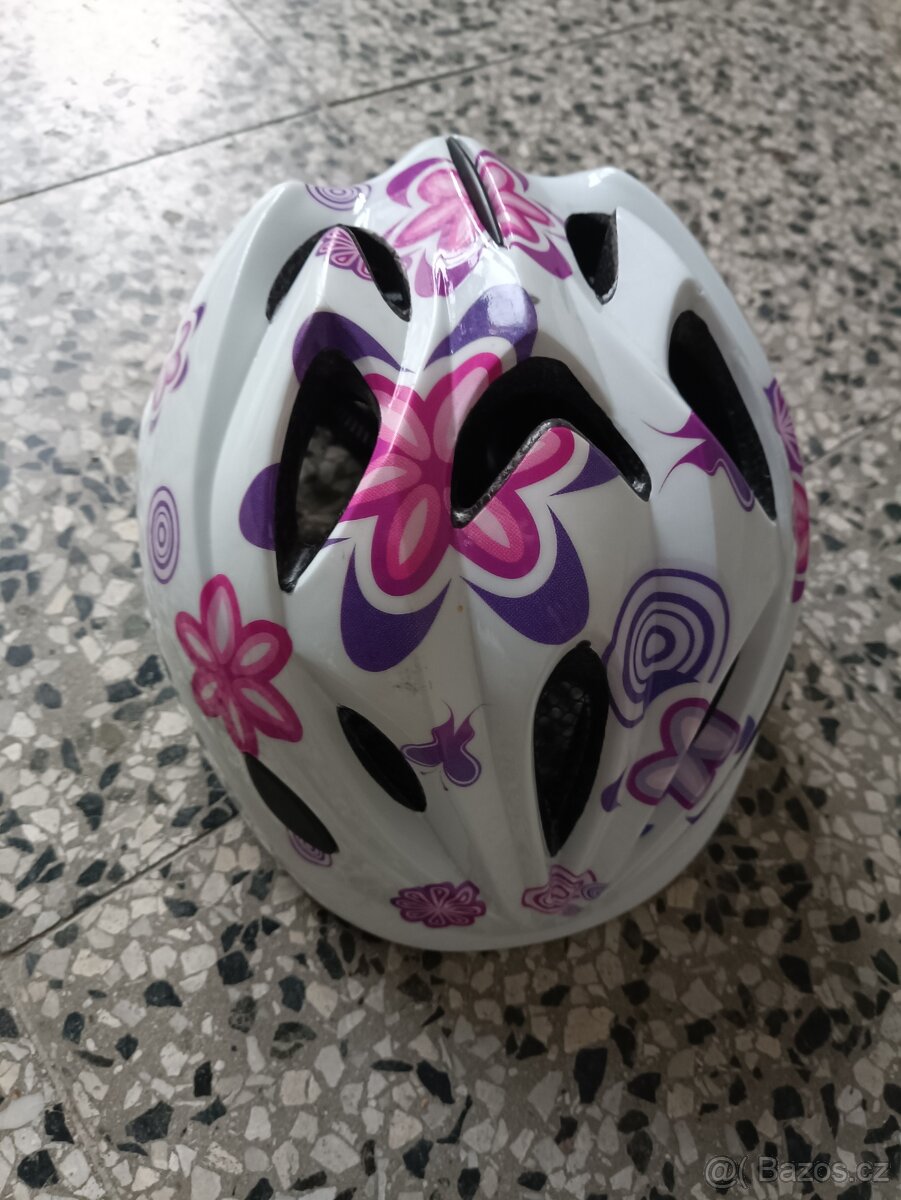 Dívčí cyklo helma
