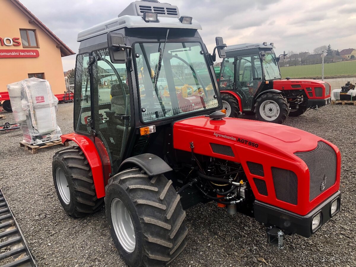 Malotraktor AGT 960 svahový speciál + kabina 50HP