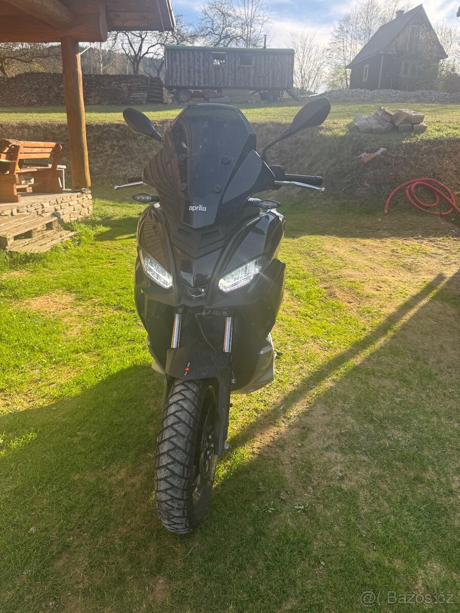 Aprilia 125 sr gt