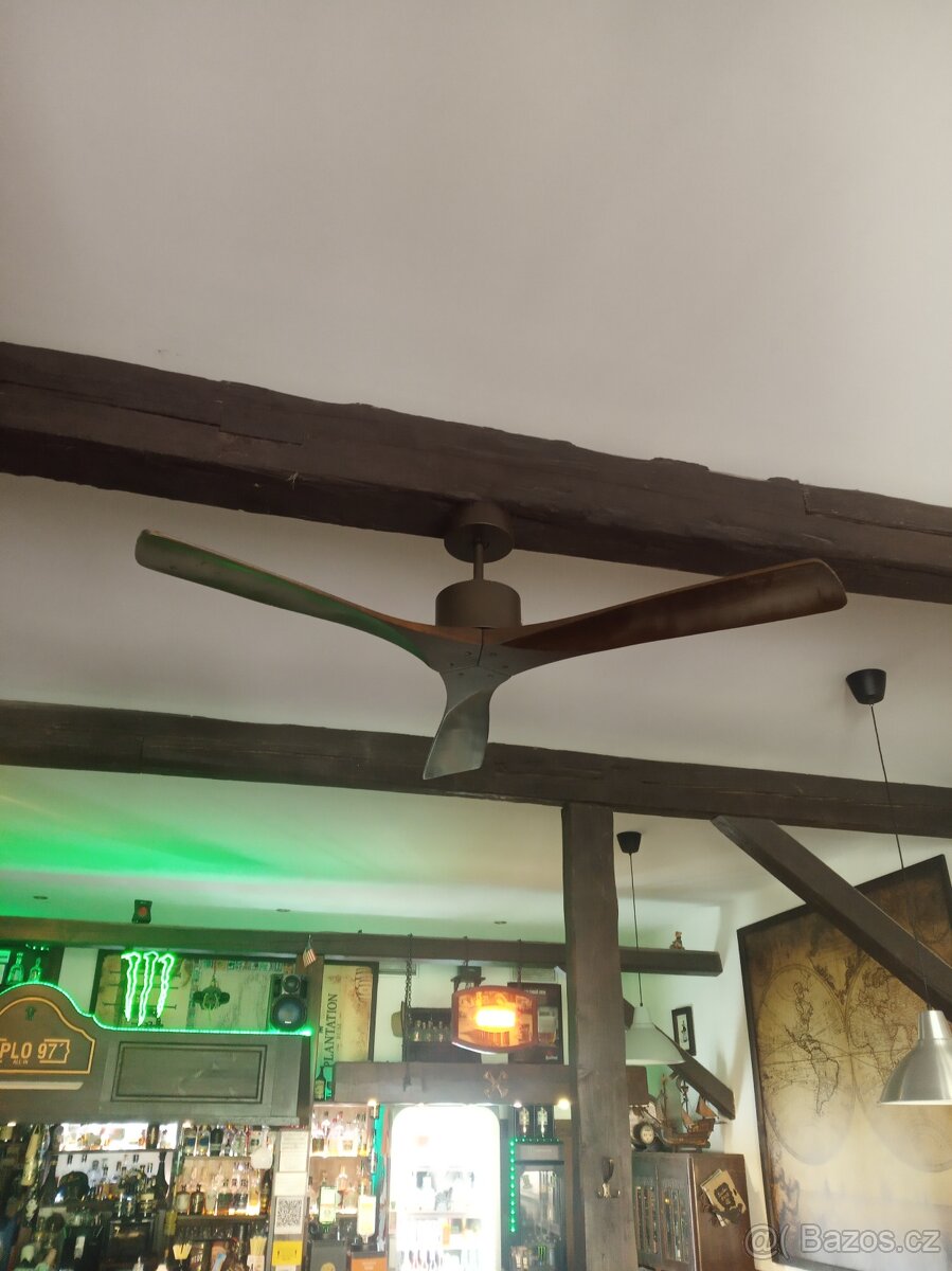 STROPNÍ VENTILÁTOR / VISACÍ SVĚTLA