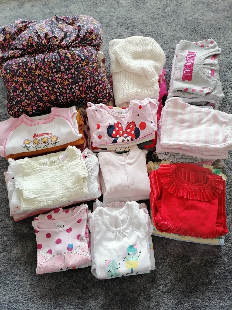 Dívčí komplet vel.3-6m.