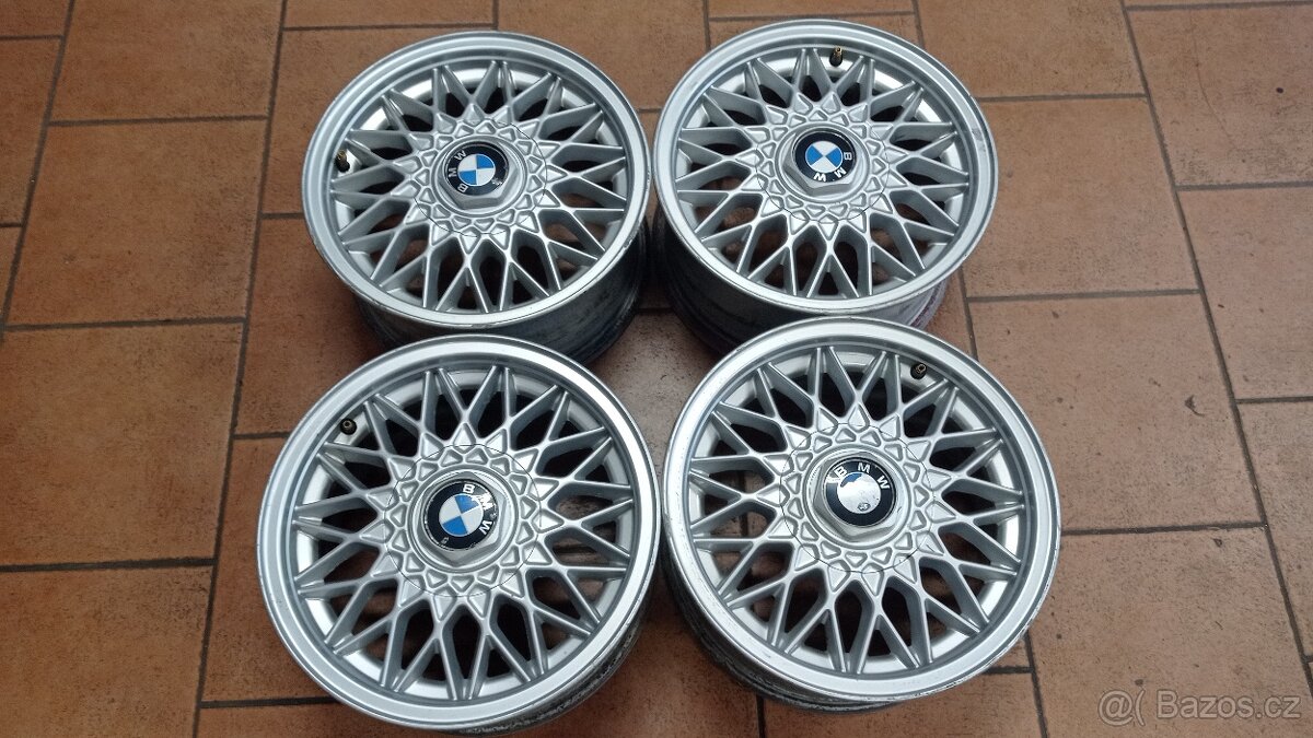 BMW E30 originál alu disky 6,5Jx14 ET30