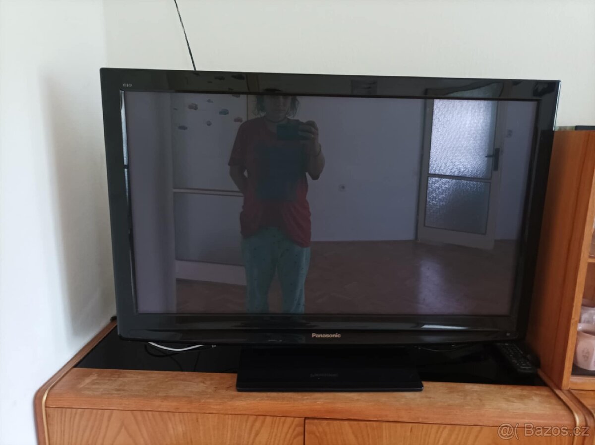 106 cm televize