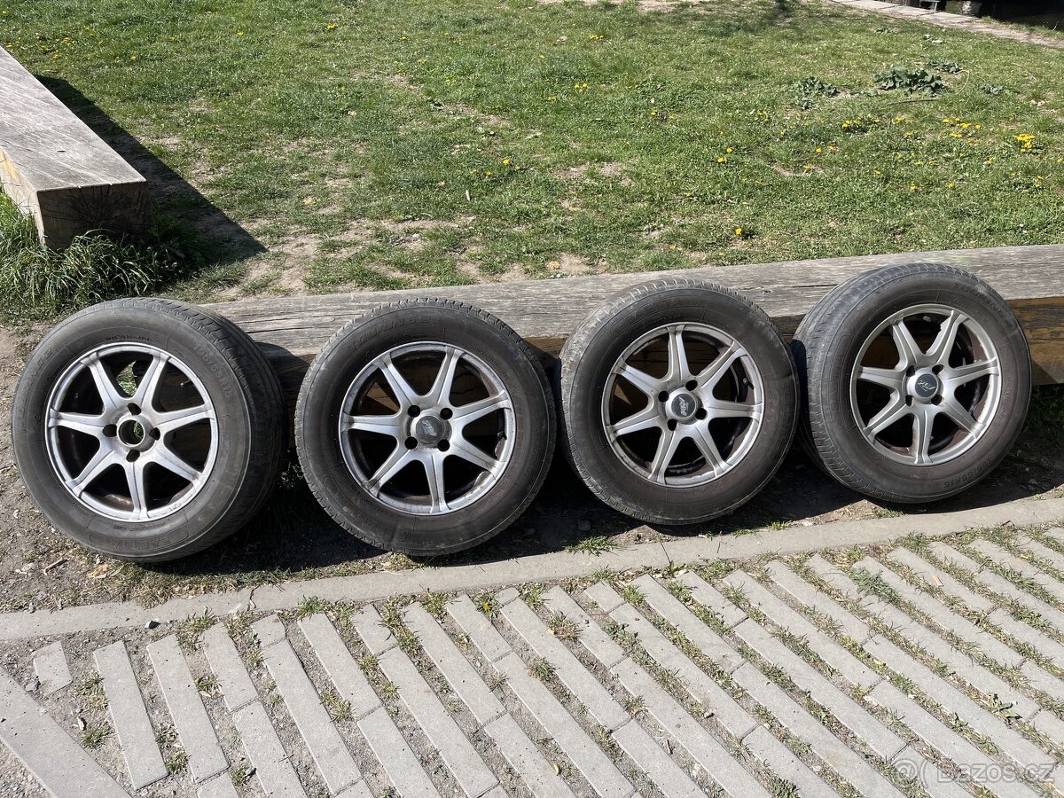 prodám 15" alu litá kola na Citroen C4 2005+letní pneu