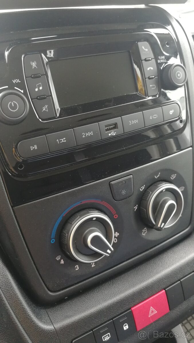 Přenechám operativní leasing Peugeot Boxer L1H1