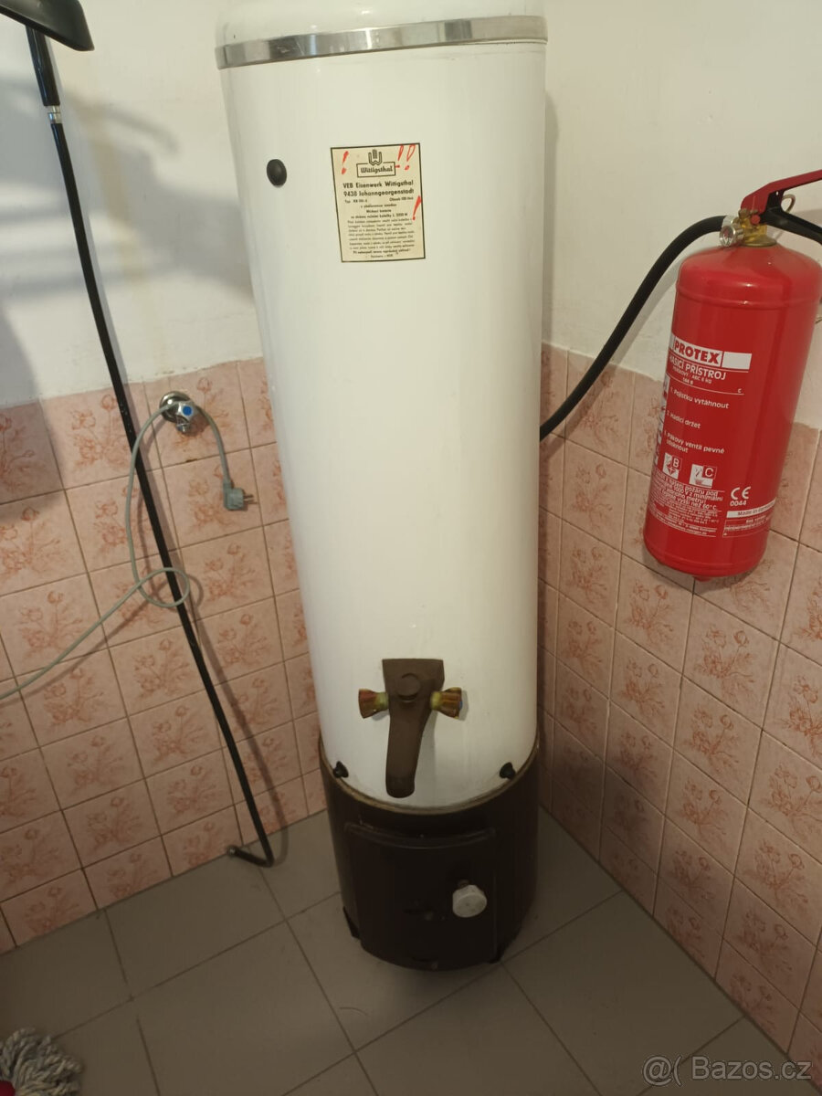 Lázeňská, smaltovaná koupelnová kamna