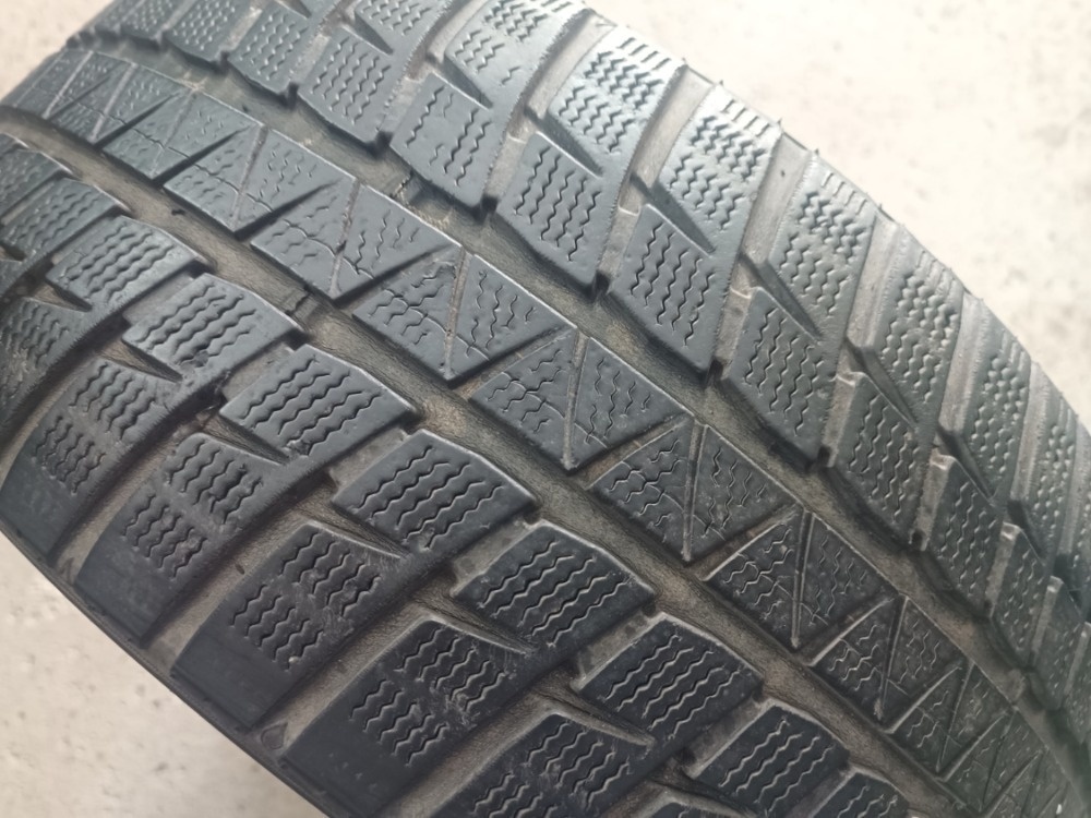 215/45 R16 FALKEN (2316)
