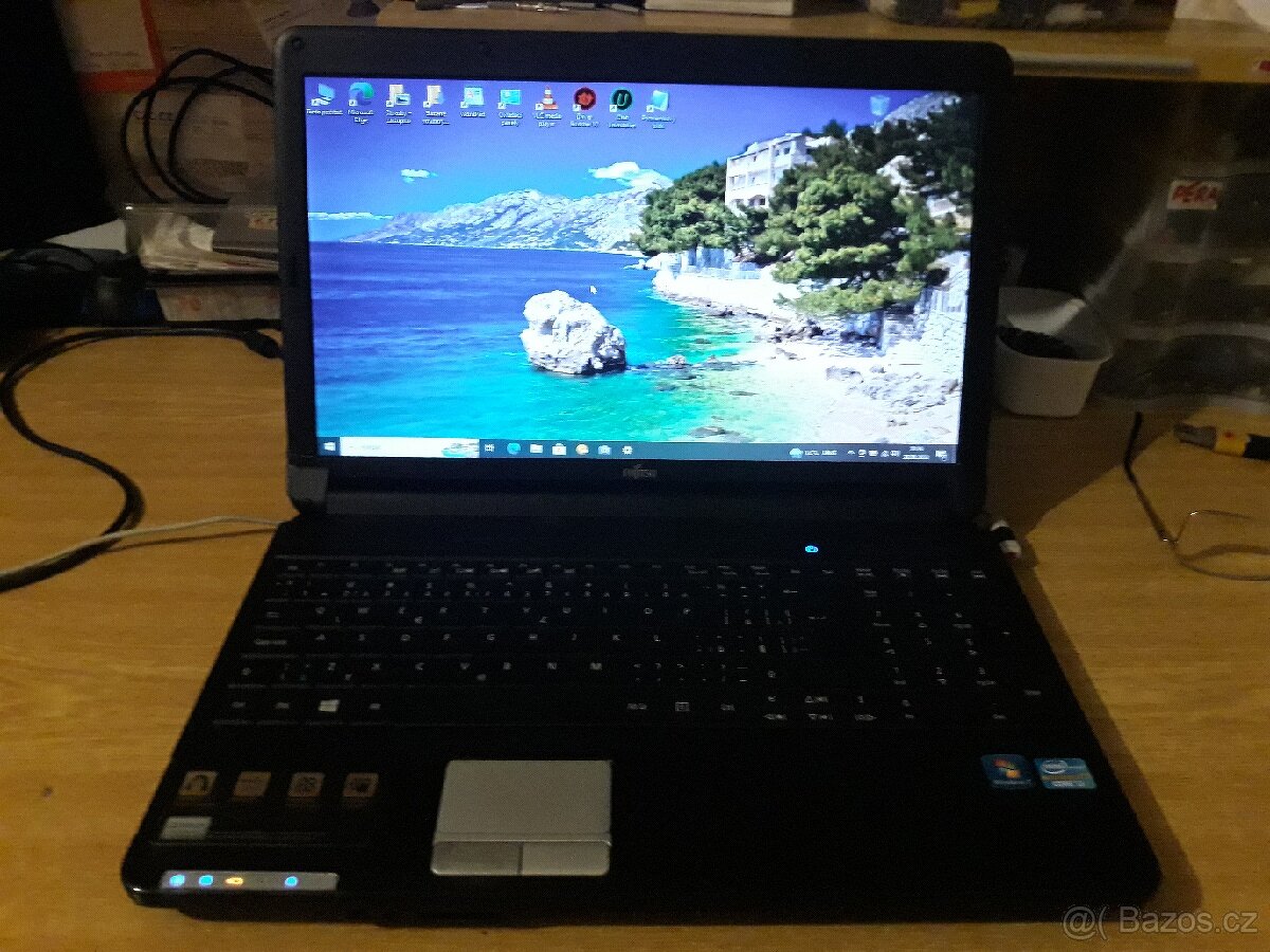 Fujitsu lifebook A530, i3, W10, 250 disk, 4.Ram
