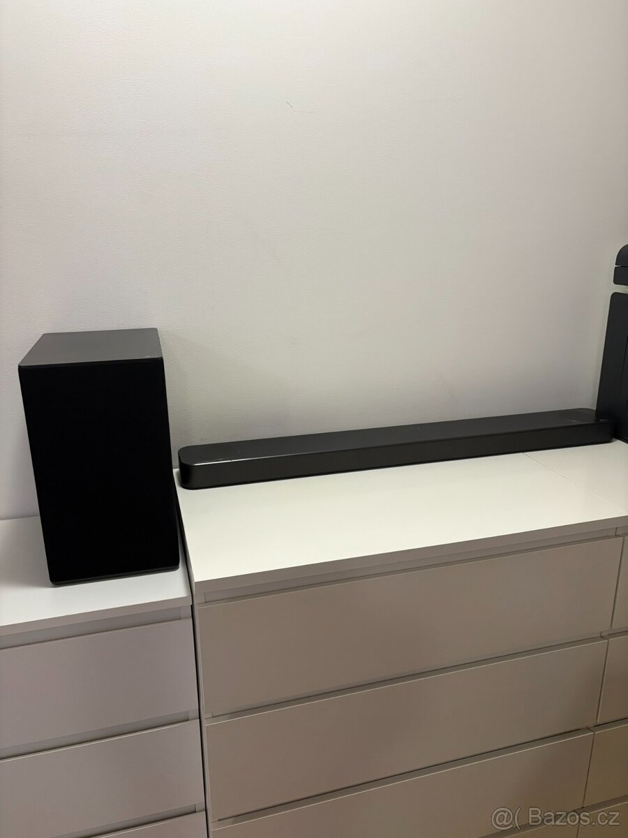 LG soundbar + subwoofer