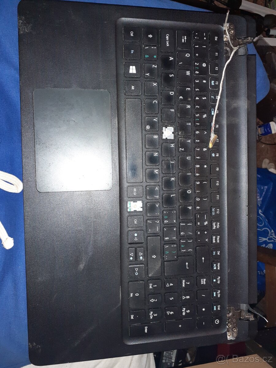 Acer Aspire ES1-572-34K9