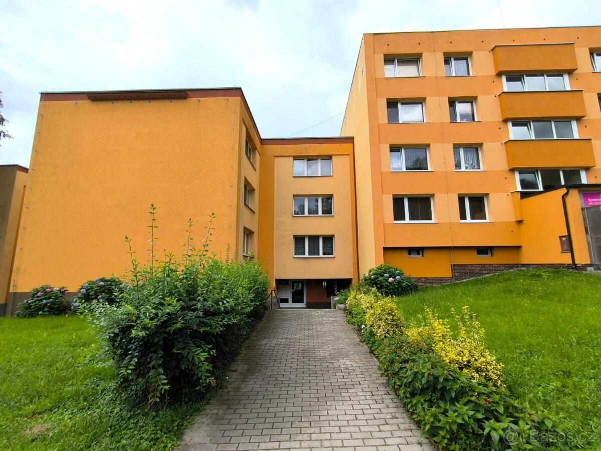 K pronájmu dr. byt 2+kk, 53m2, s velkou lodžií, Orlová