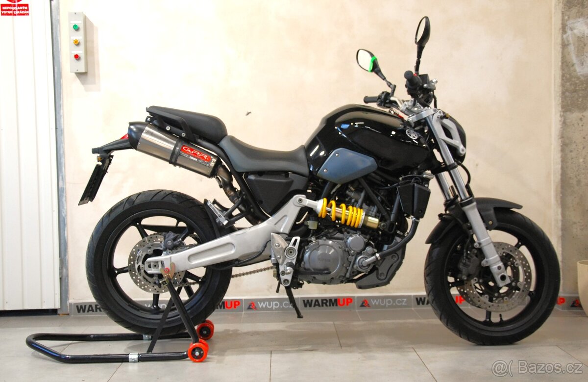 Yamaha MT-03 - hezký stav, od 18ti let