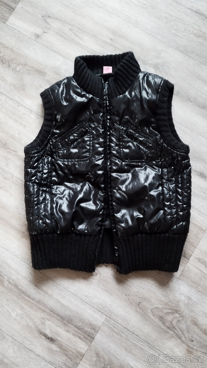 Bundy, vestička, kombinéza