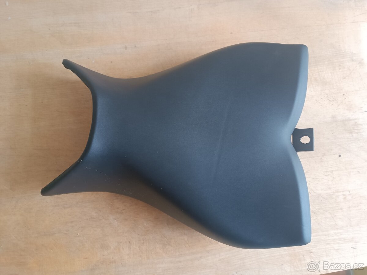 Honda CB 1000 r sedlo