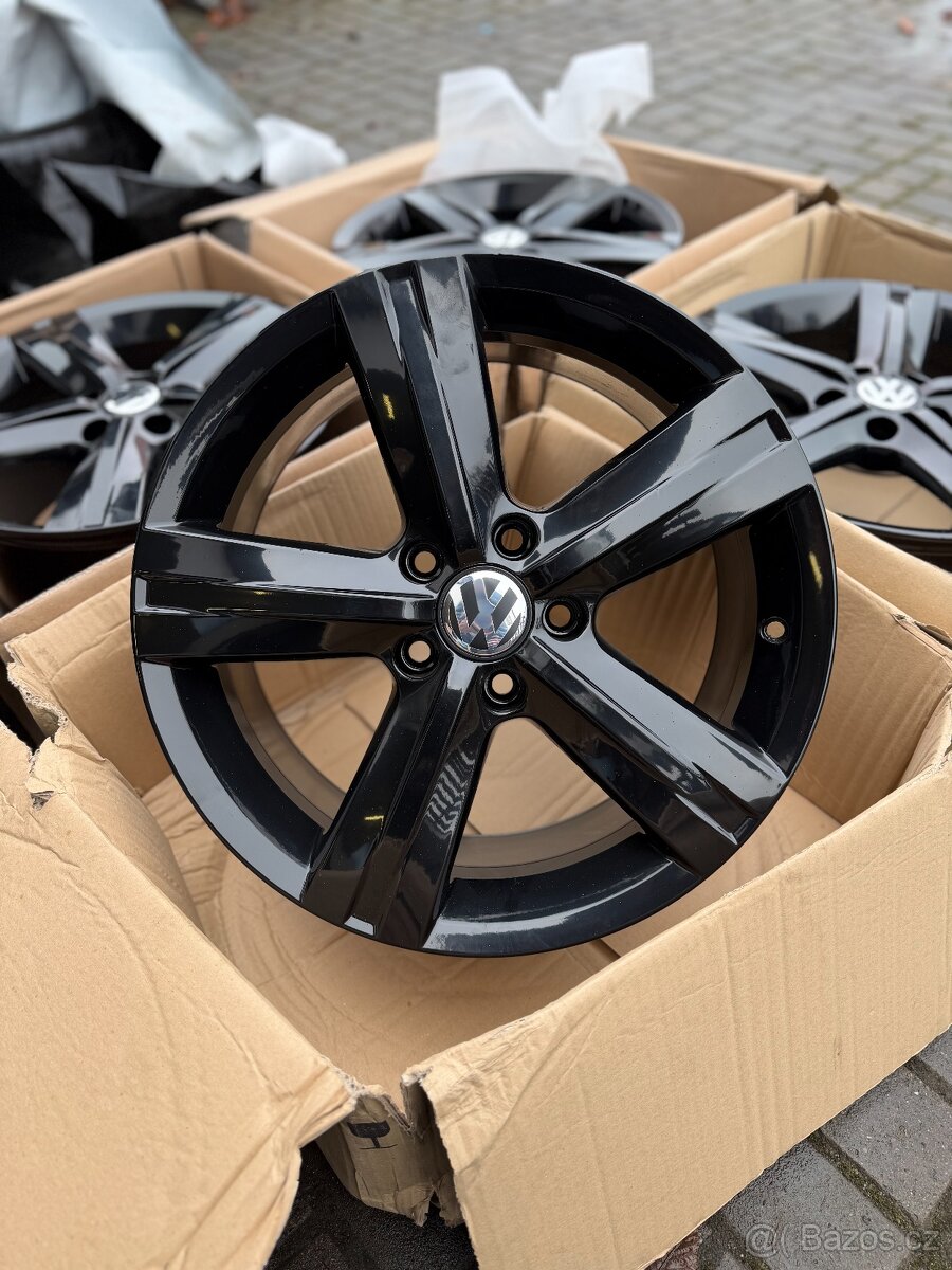 ORIGINÁL Alu Volkswagen Passat B6, B7 R17, 5x112 - TOP STAV