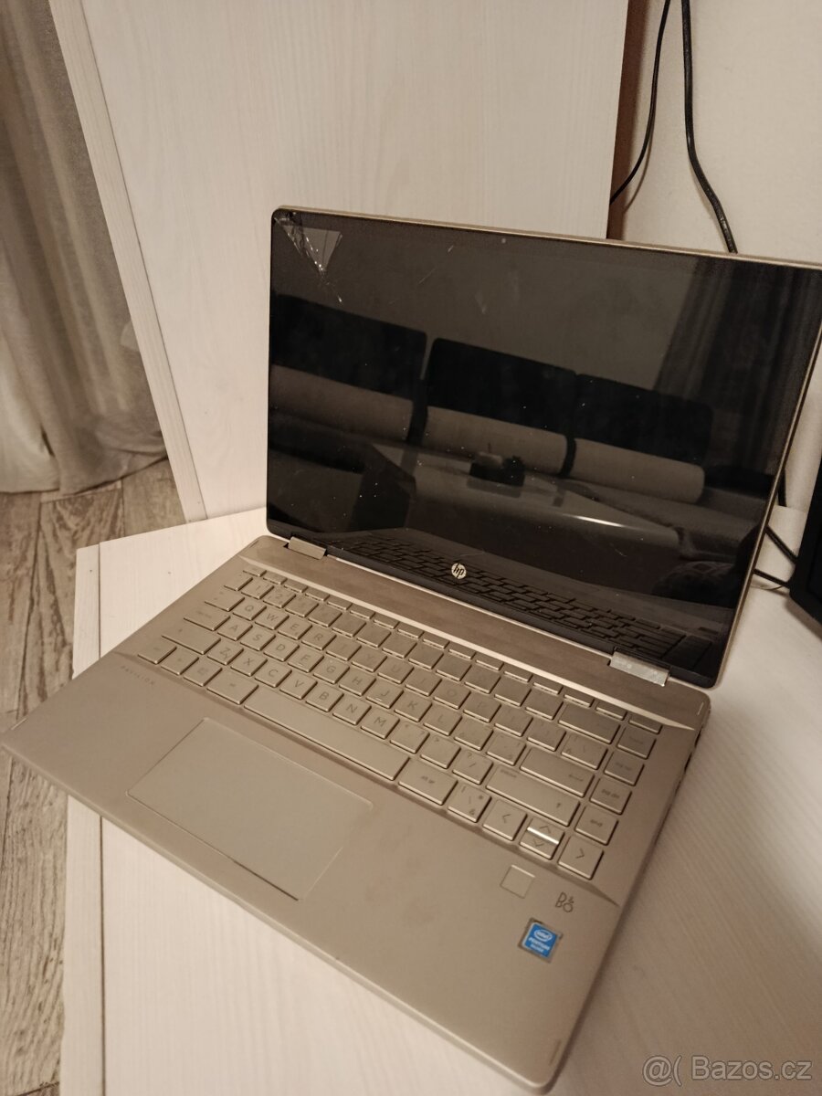 HP pavilion