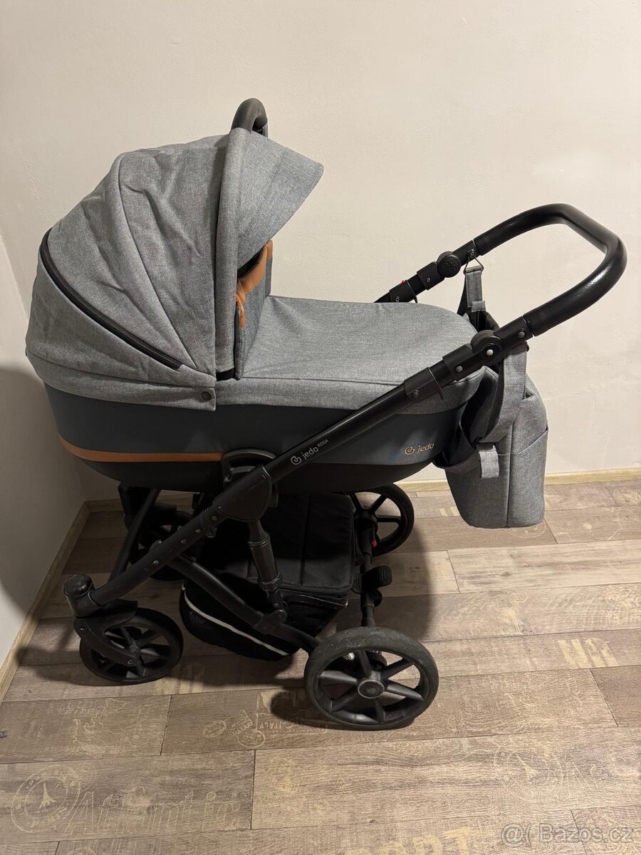 Kočárek JEDO Koda