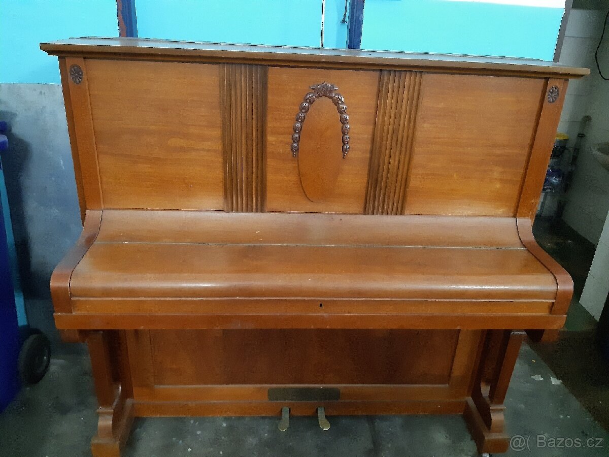 Piano Rösler