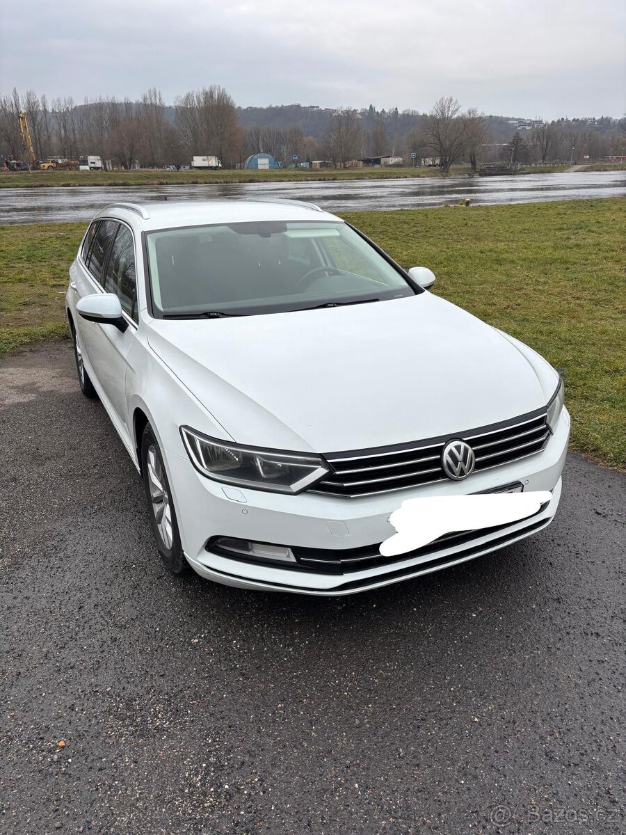 — PRODÁNO — WW passat 2015 , 110 kw , manuál