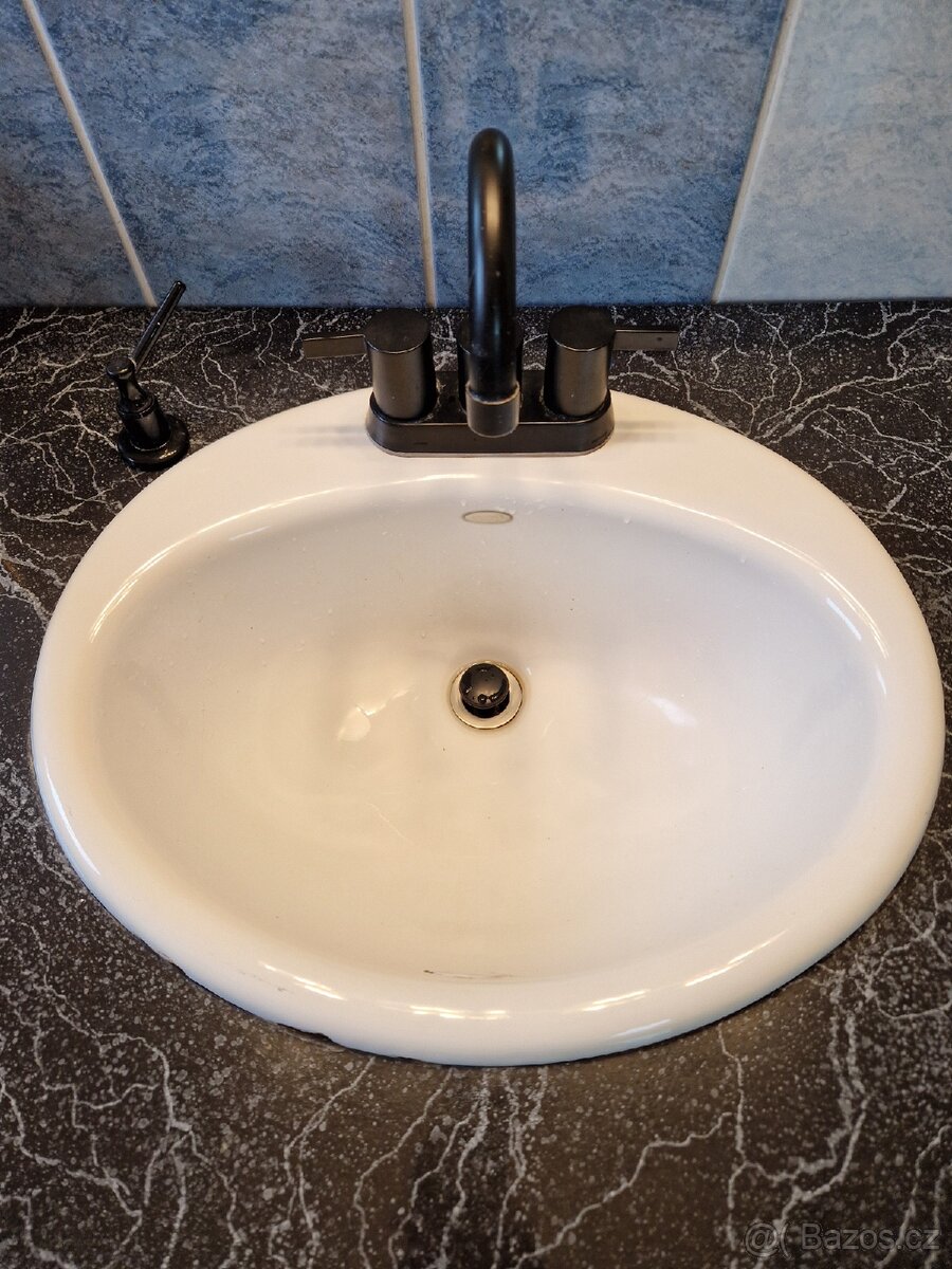 Kohler litinové smaltované umyvadlo