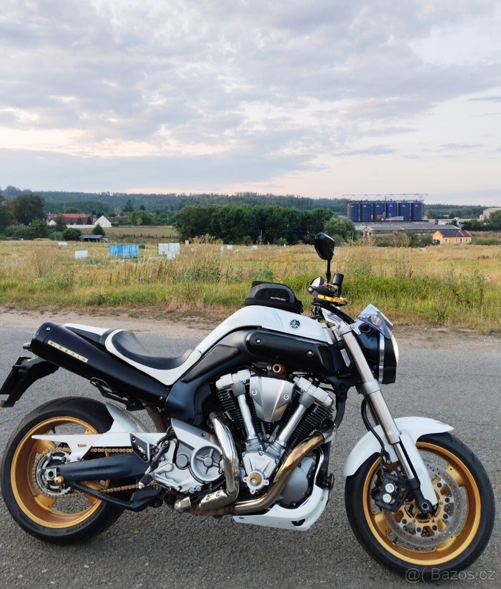 YAMAHA MT-01