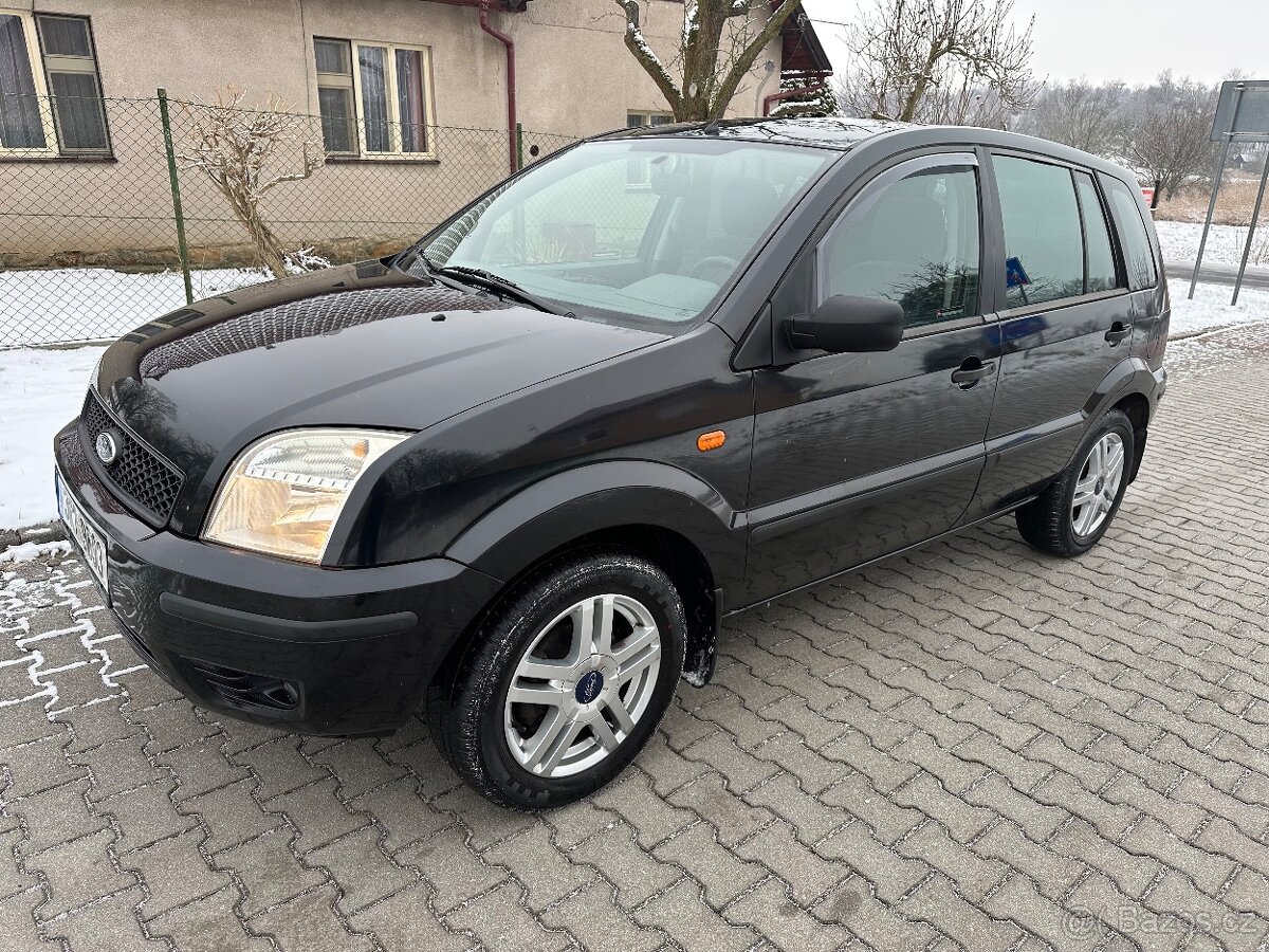 Ford fusion 1.6 benzin.