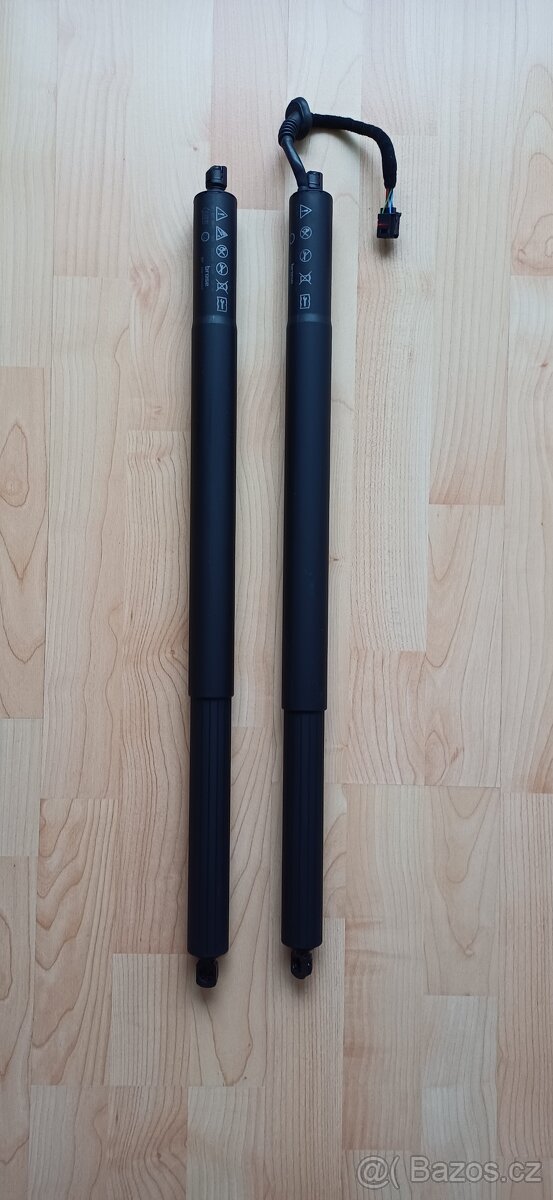 El. vzpěra zadního víka Octavia IV Combi