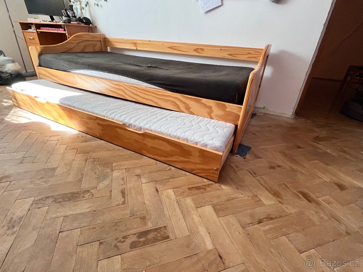 Prodám postel pro dva