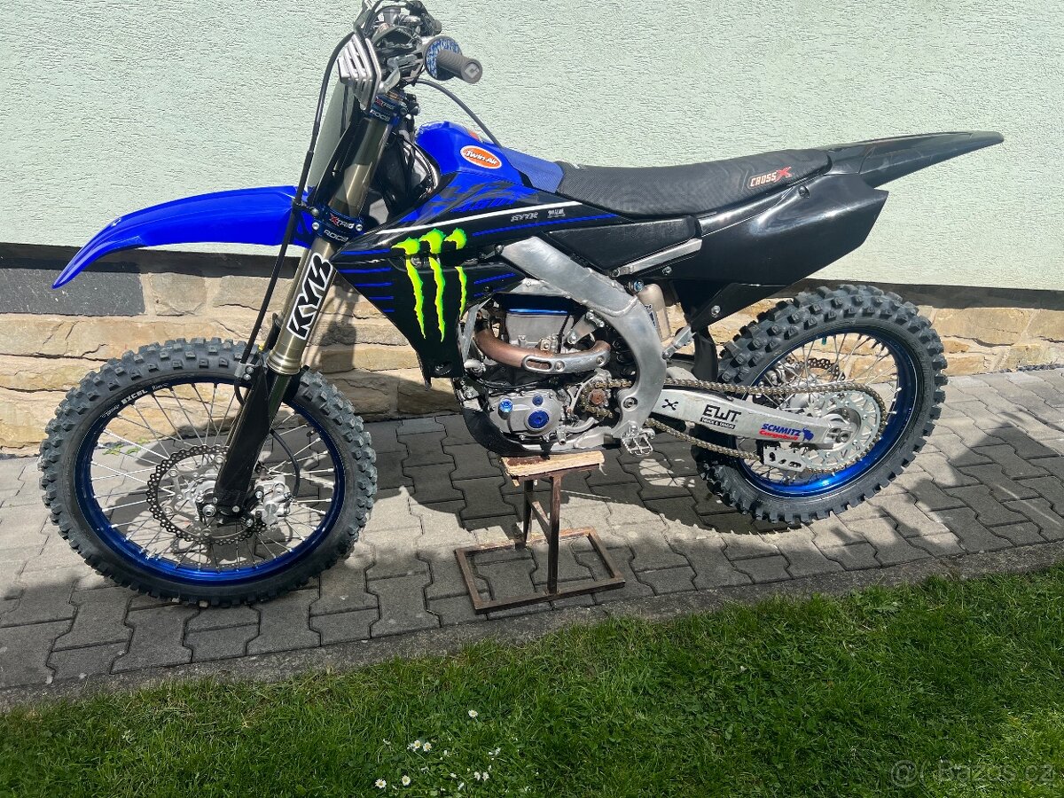 Yamaha YZ450F 2022
