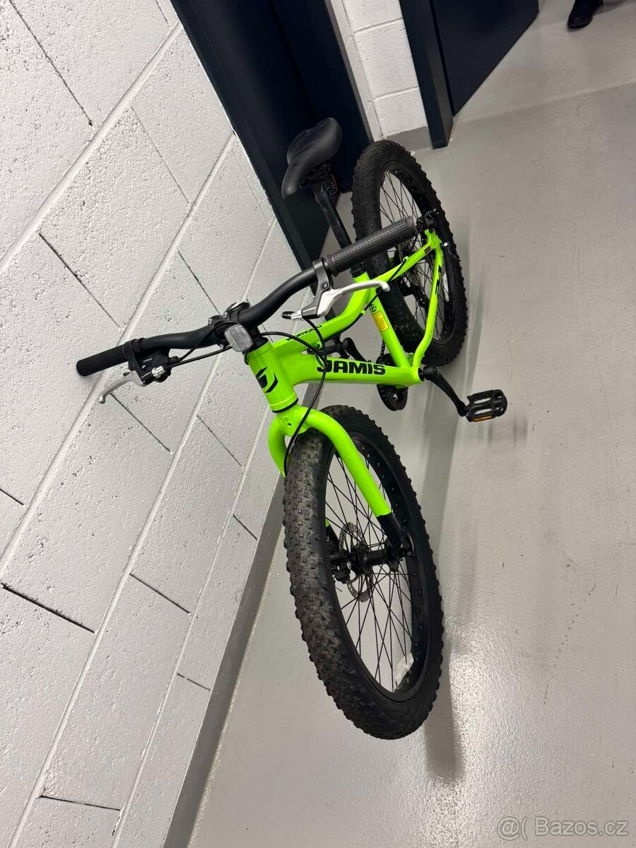 Road Bike for Sale – Like New, Barely Used