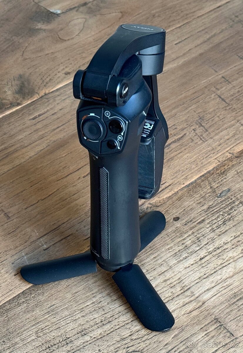 Stabilizator / gimbal pro mobily Snoppa Atom