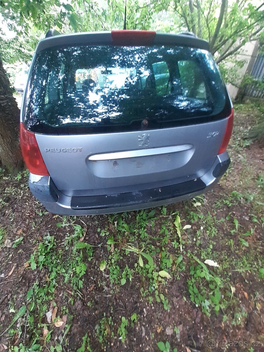 Peugeot 307 hdi RHY 66KW
