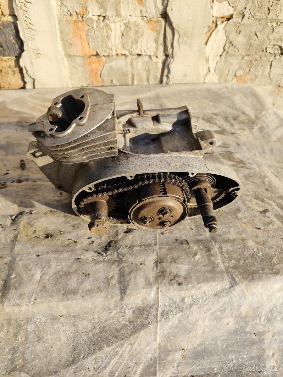 Polo motor ČZ 175 502