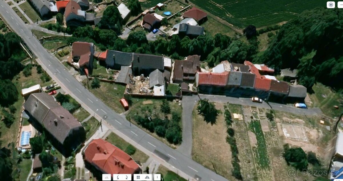 Dům k demolici - oprav dům po babičce