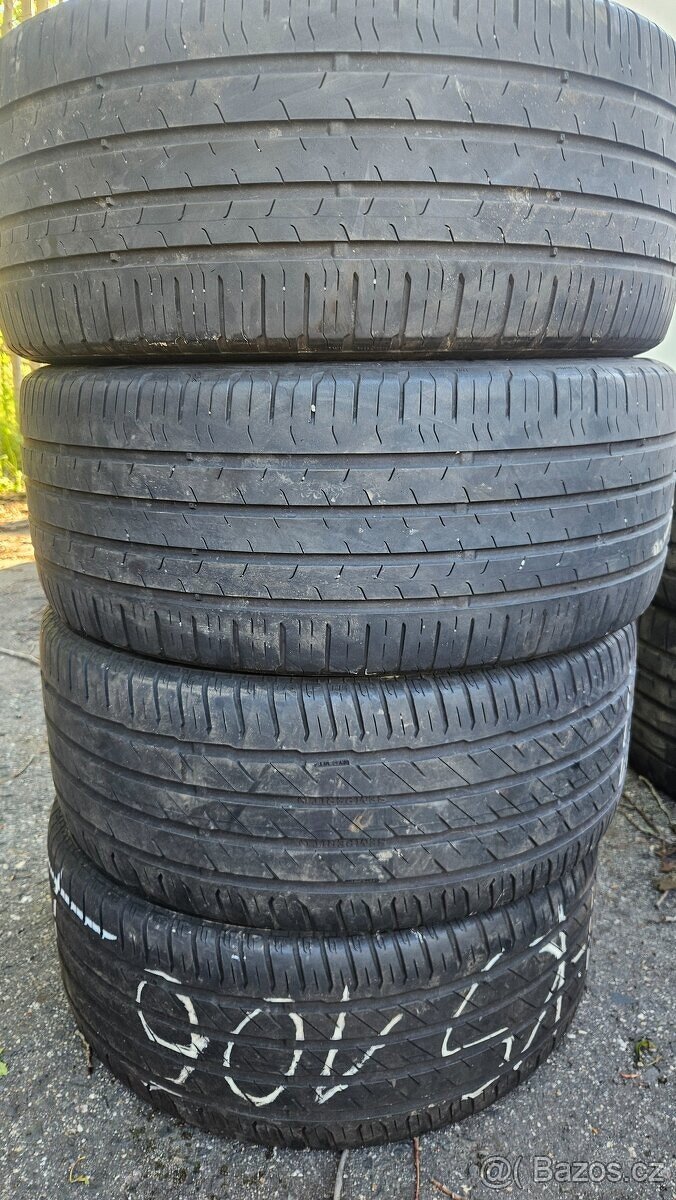 Sada letních pneu rozměr 225/45/17 značka Continental