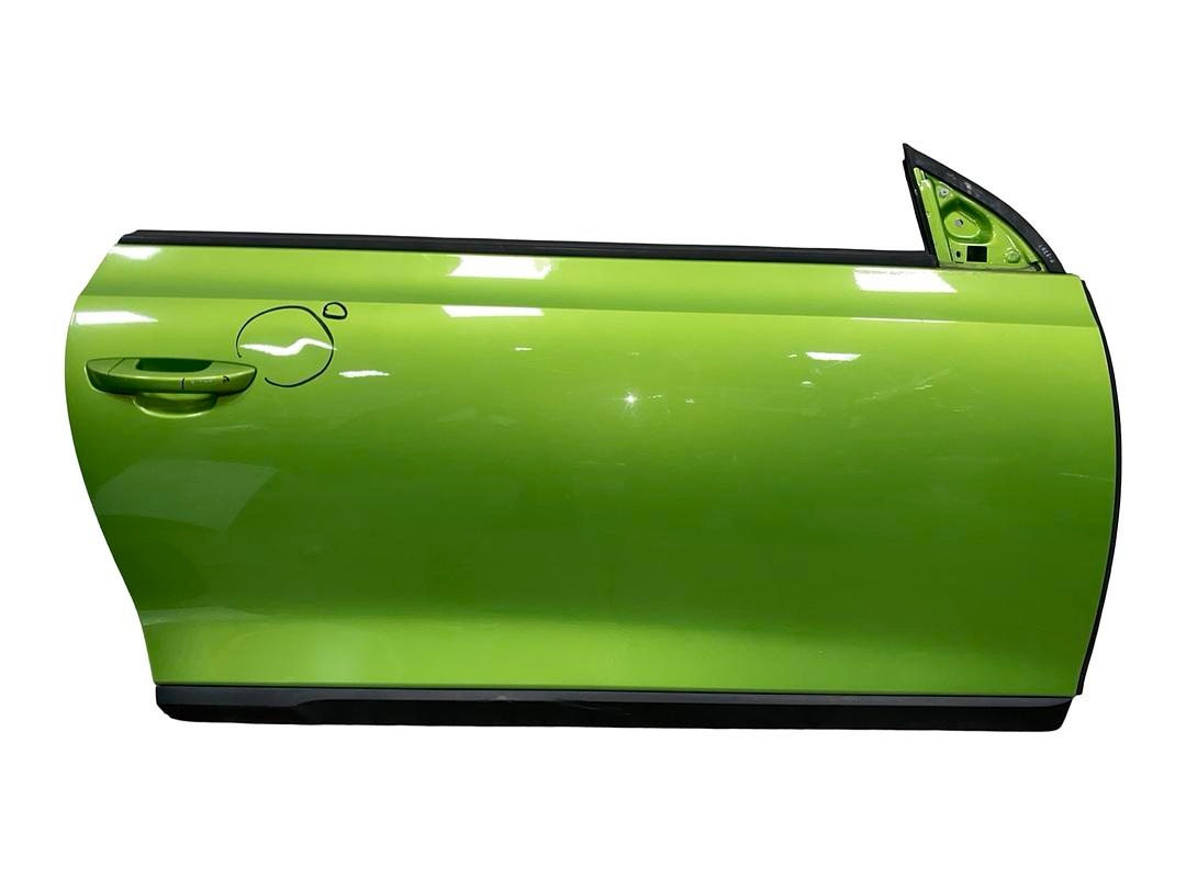 Pravé přední dveře zelená metalíza LR6T VW Scirocco 3 2010