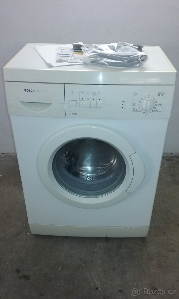 pračka BOSCH Maxx4 náplň 5 kg - úzká jen 40 cm -