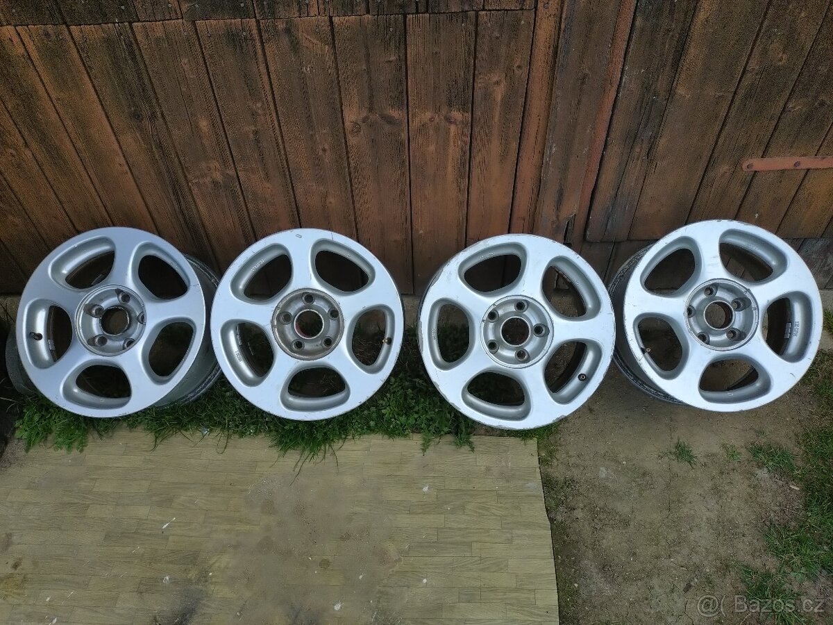 5x100 R15 ET 38 Škoda Octávia
