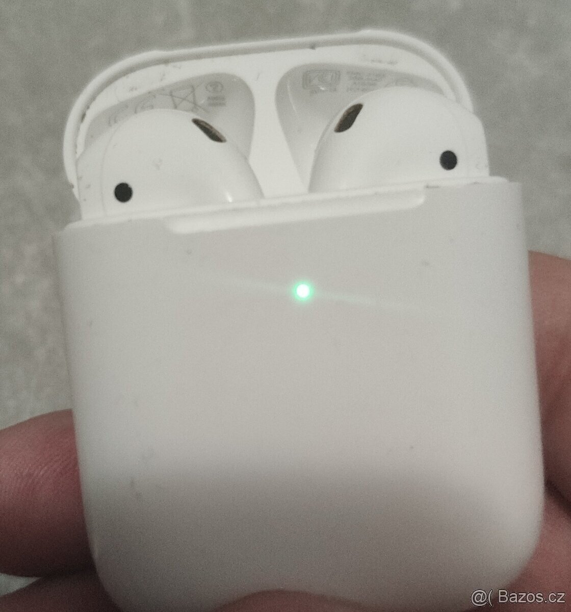 PRODÁM nebo VYMĚNÍM. - ORIGINÁL APPLE IPODS 2