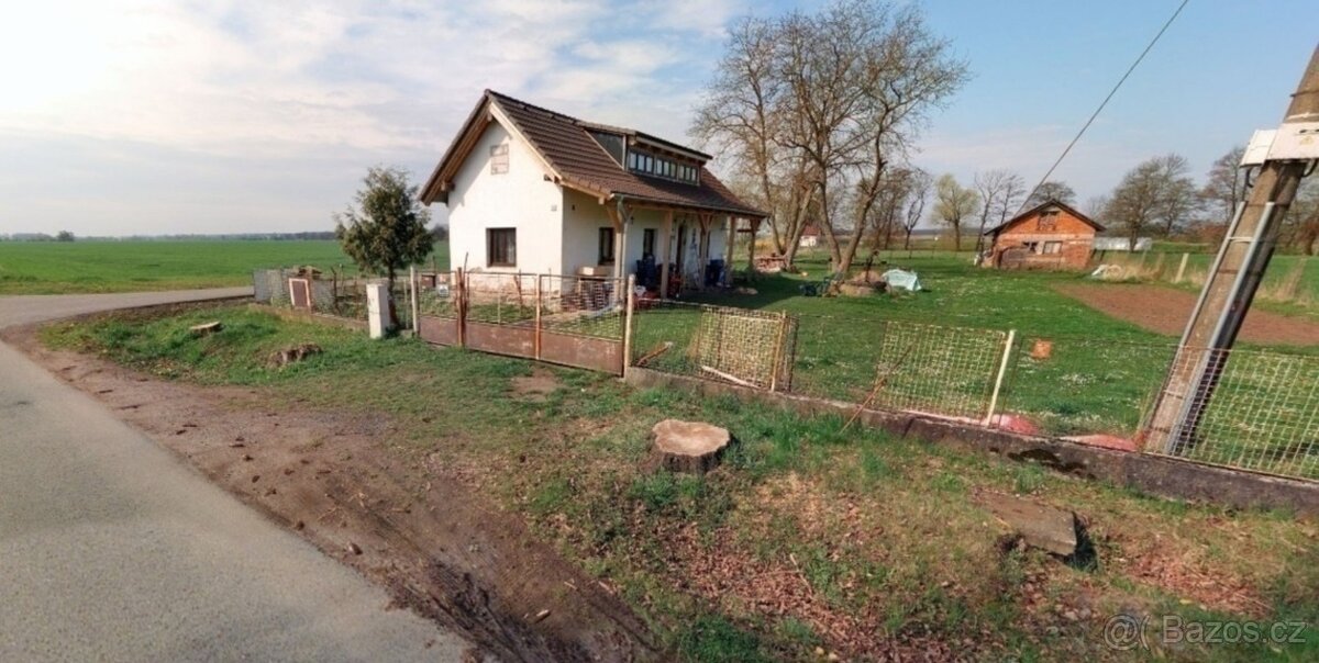 RD Chomutice-Obora, pozemek 2467m2, ID 87531