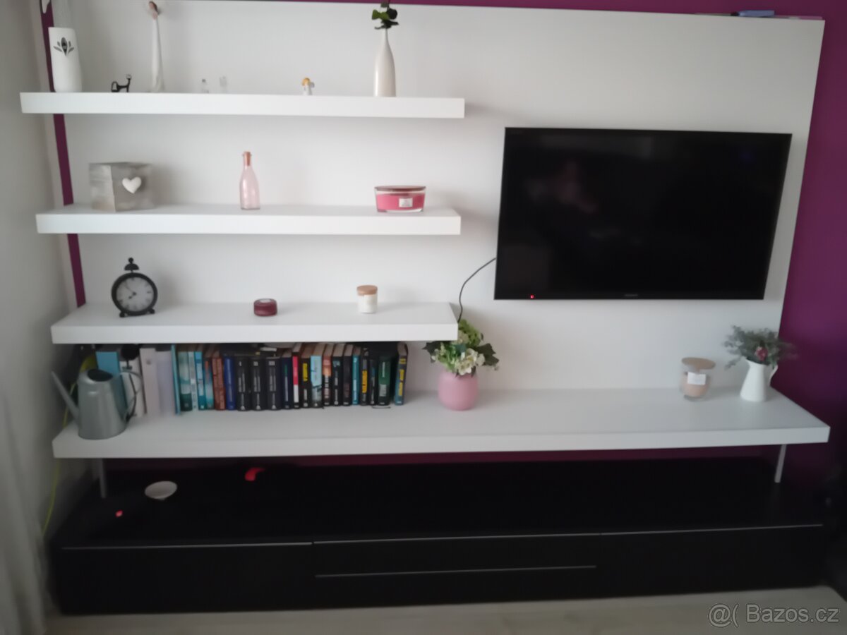 Moderní nástěnná sestava