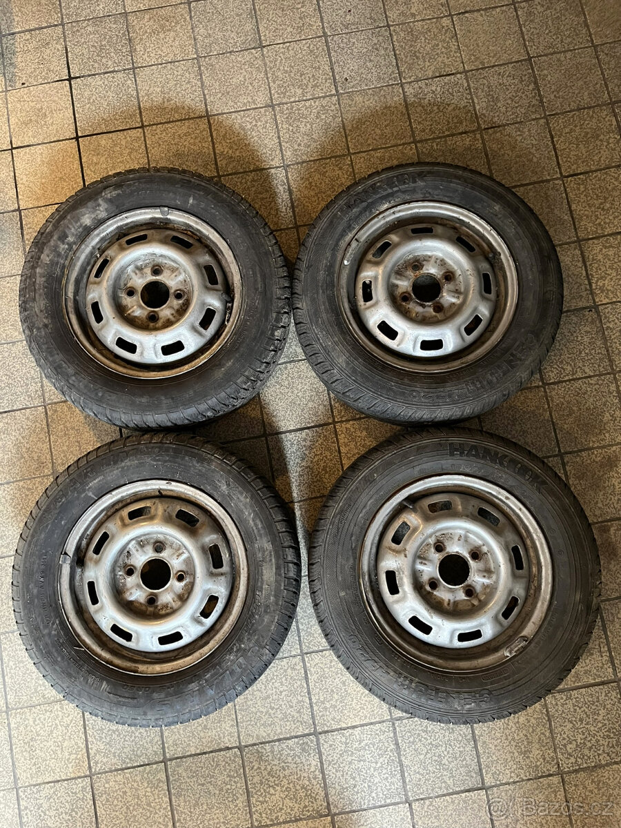 4x98 kola Škoda Favorit