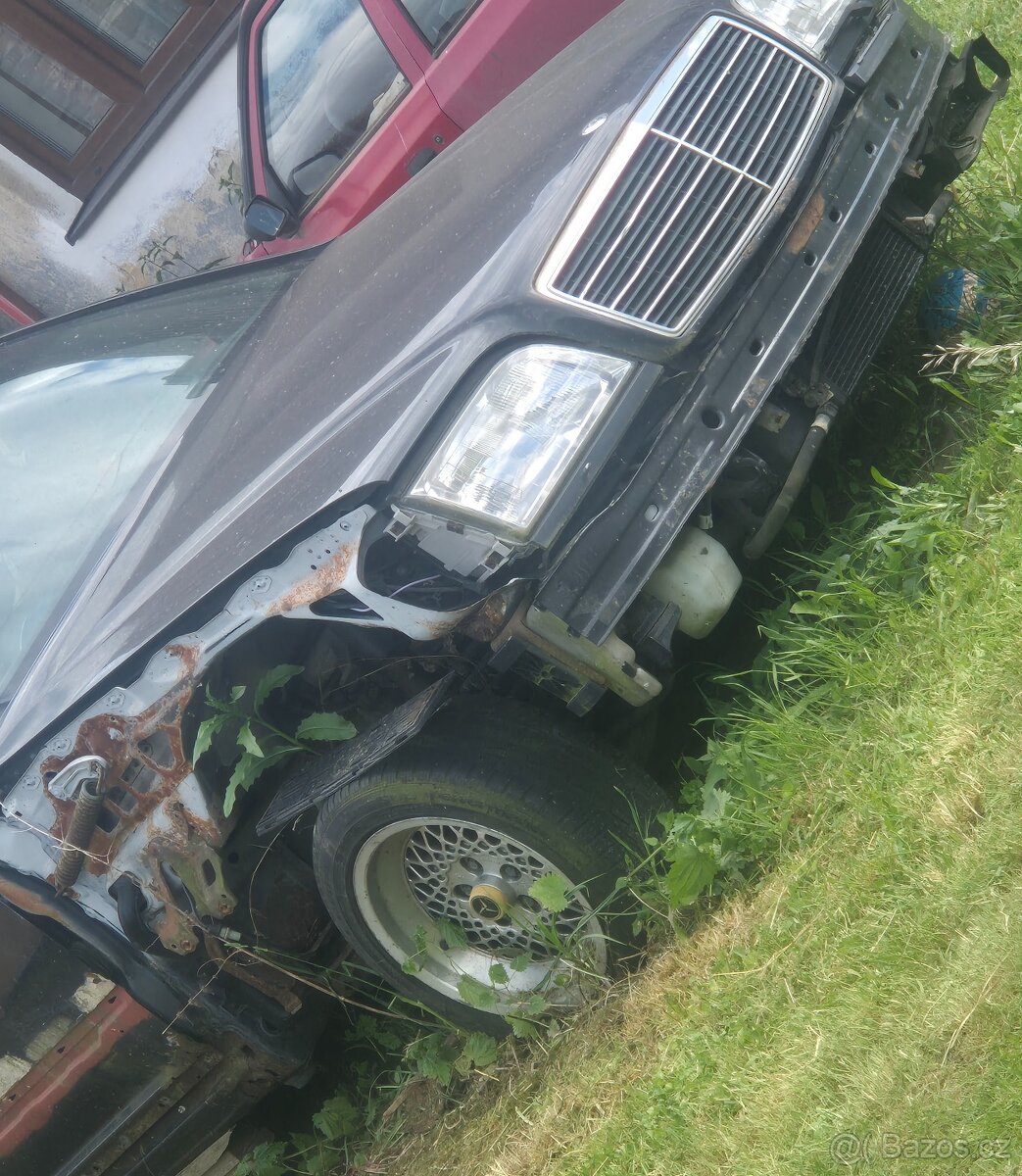 Prodám na náhradní díly mercedes w140 s350td