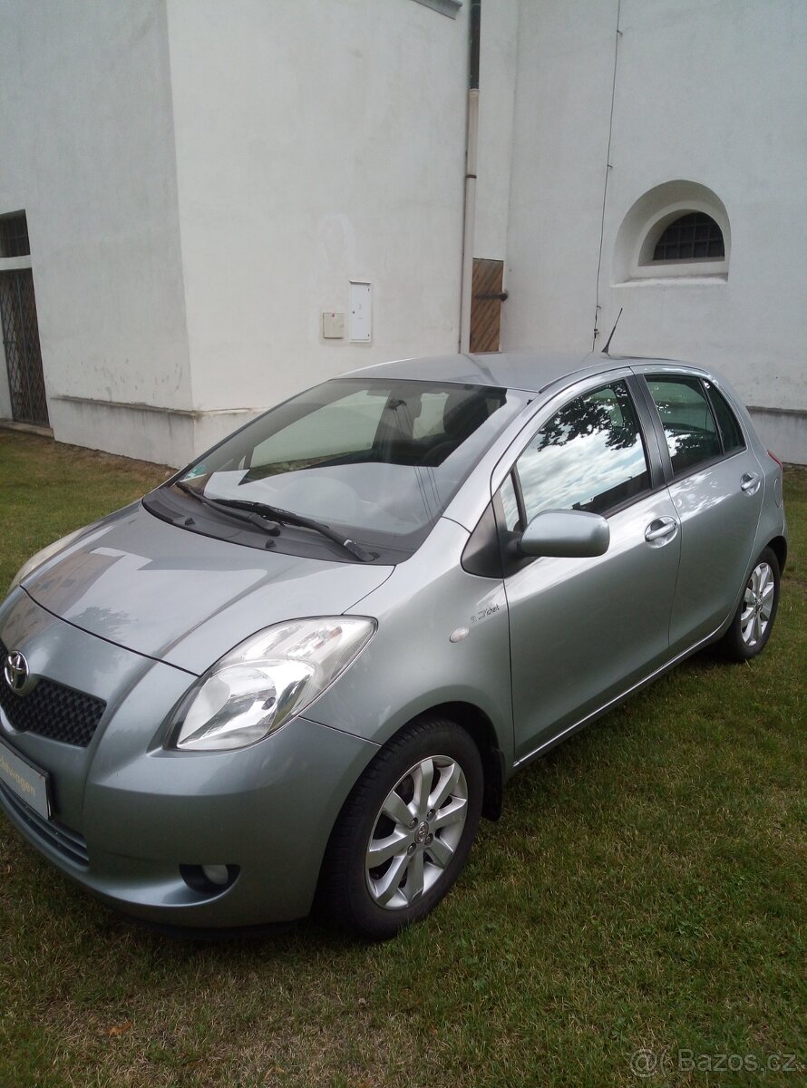 Toyota Yaris 1.3 VVTi 64kw rok 2008 Team edition