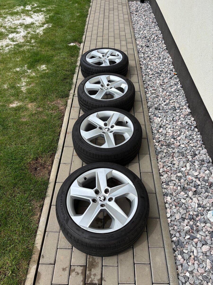 Sada ALU 5x112 R17 Octavia 3 rs