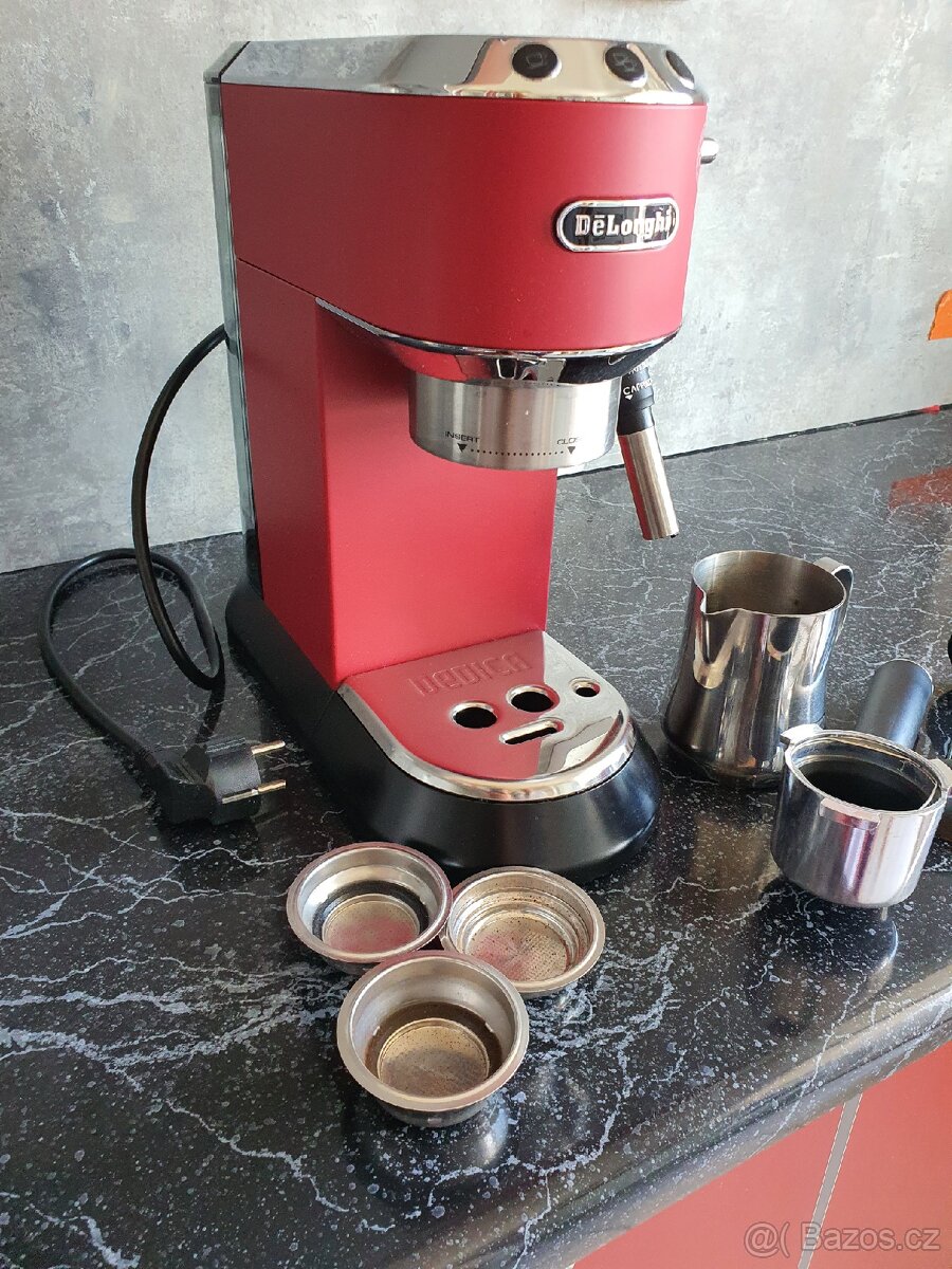 kavovar DeLonghi